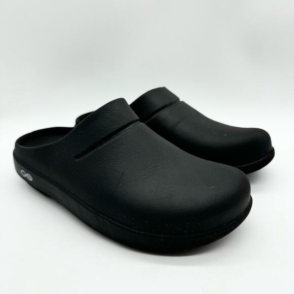 OOFOS Black Clogs - Picture 2 of 12